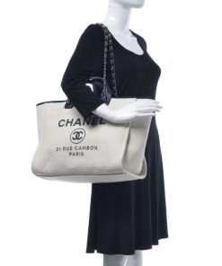 CHANEL Woven Straw Raffia Extra Large Deauville Tote